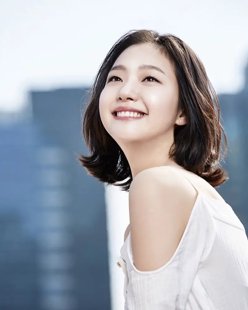 Kim Go-eun Biography, (Actress) Wiki, Age, Boyfriend, Family, Facts