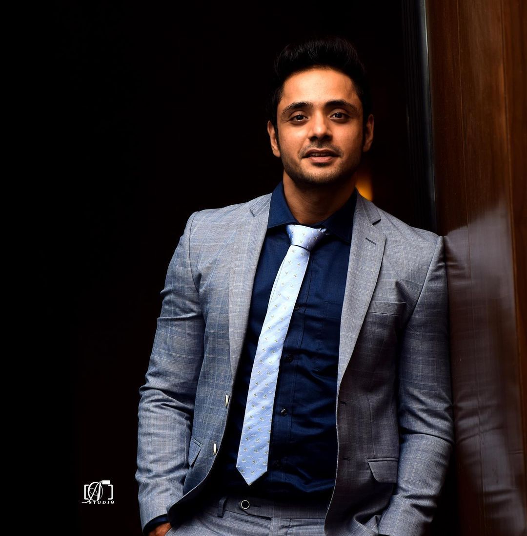 Adnan Khan (Actor) Wiki, Biography, Age, Girlfriends, Family, Facts and More - Wikifamouspeople