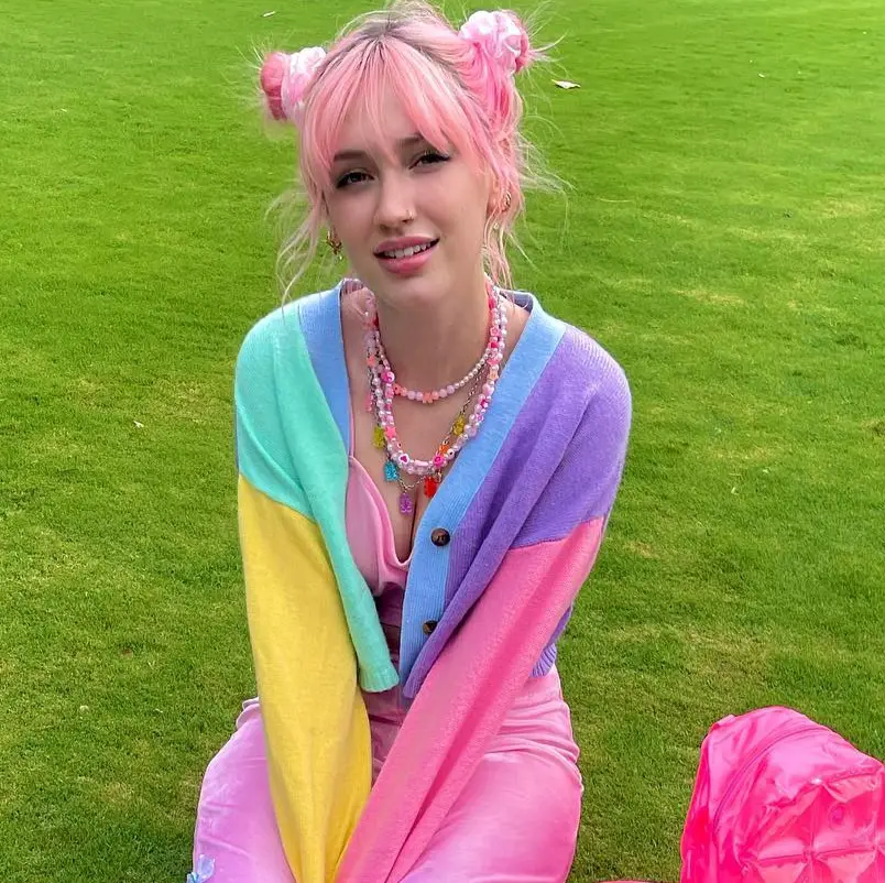 Peach PRC (Singer) Wiki, Biography, Age, Boyfriend ,Family, Facts And