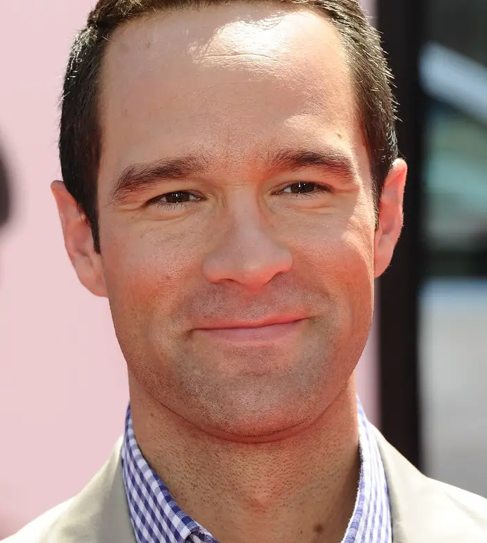 Chris Diamantopoulos (Actor) Wiki, Biography, Age, Girlfriends, Family