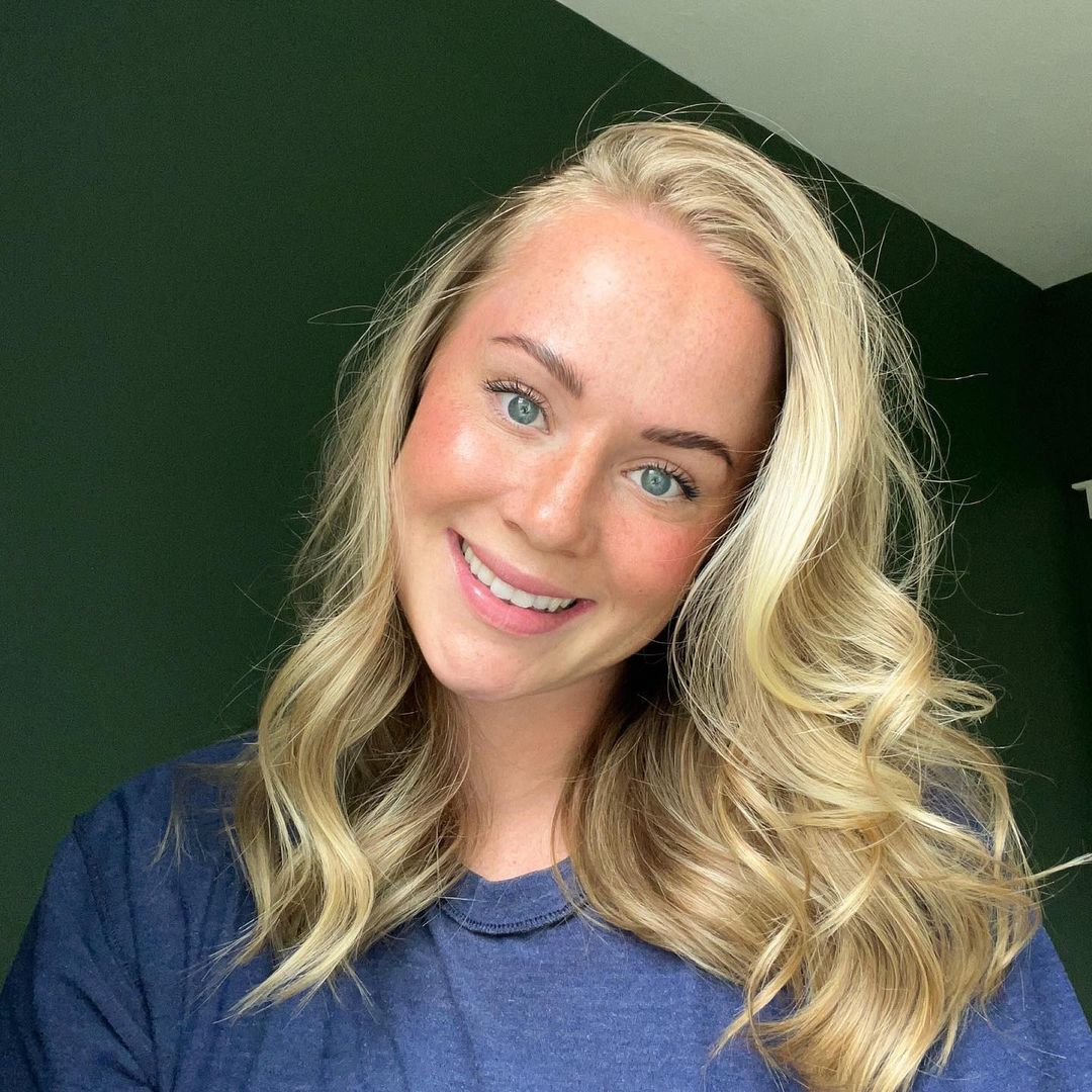 Whitney Leavitt (Tiktok Star) Wiki, Biography, Age, Boyfriend, Family ...