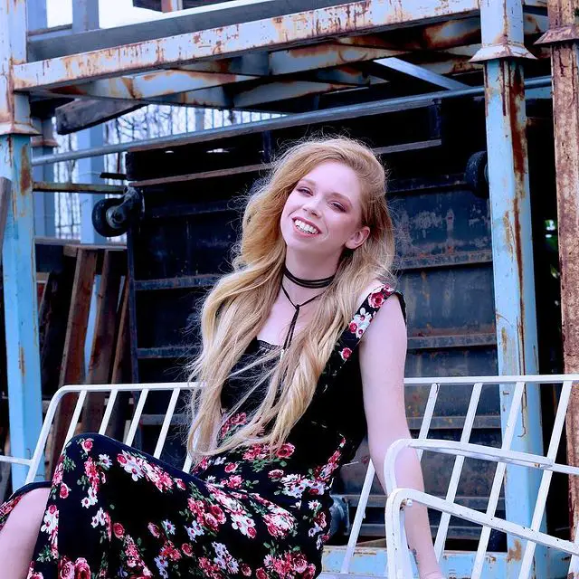 Bunny Meyer (YouTube Star) Wiki, Biography, Age, Boyfriend, Family