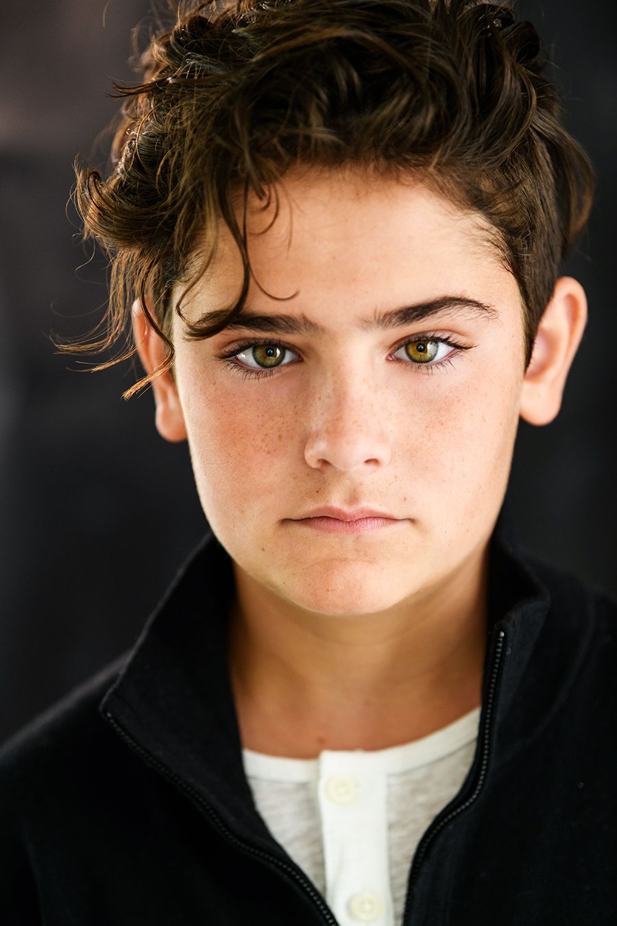 Ezra James Lerario (Actor) Wiki, Biography, Age, Girlfriends, Family, Facts and More